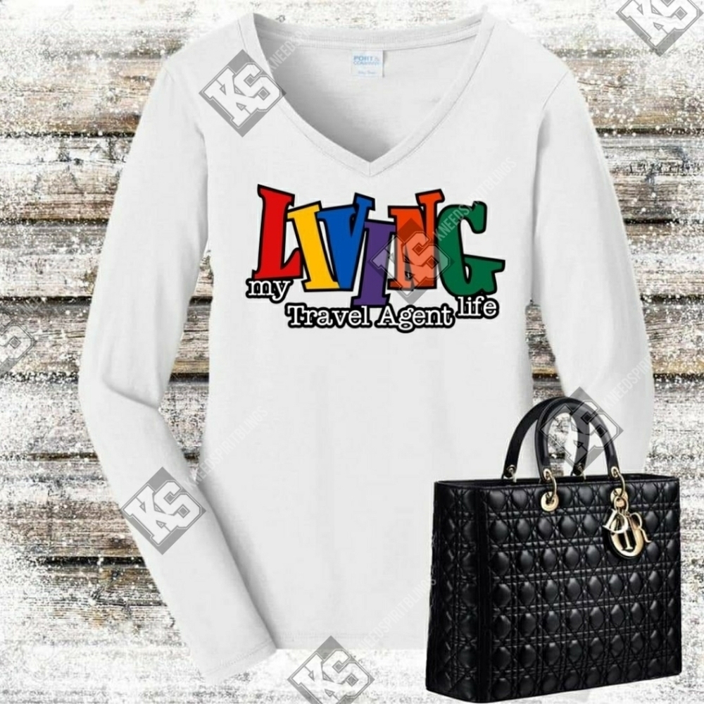 Living My Best Life Tee - Picture 4 of 9
